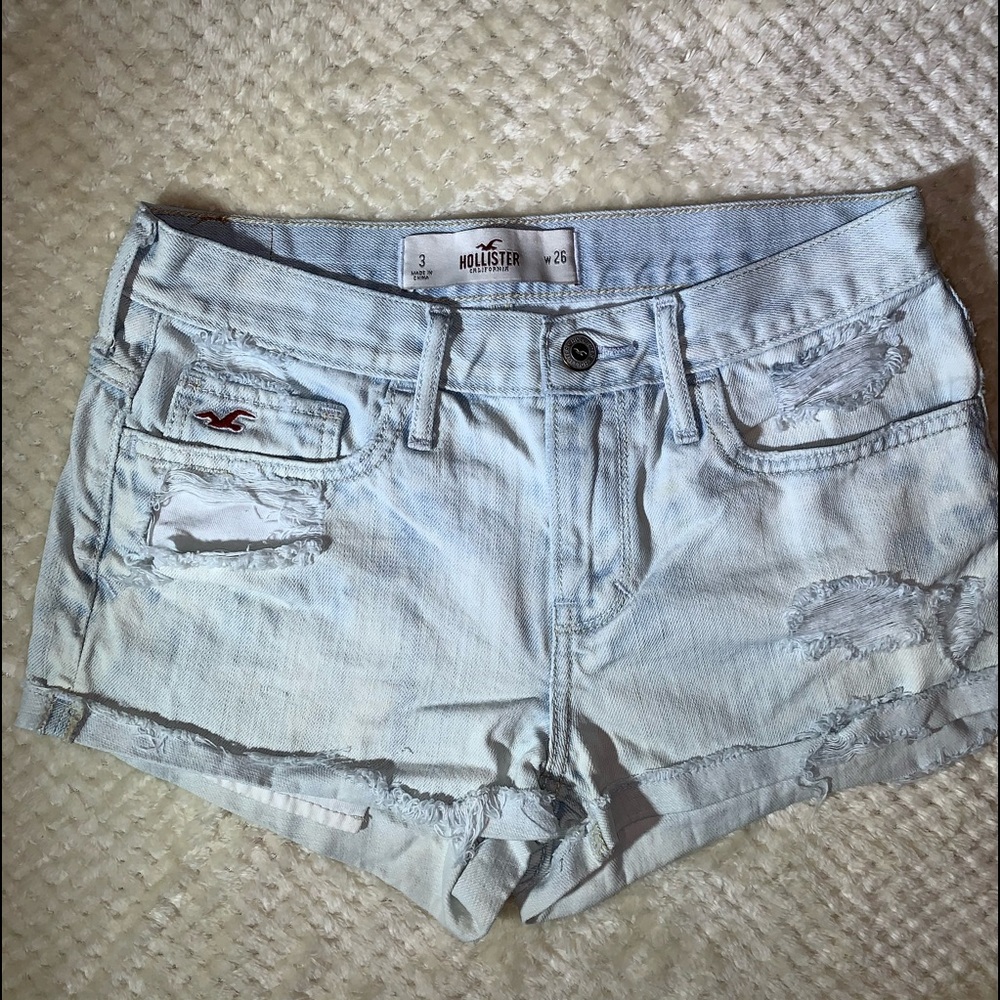 HOLLISTER Jean shorts